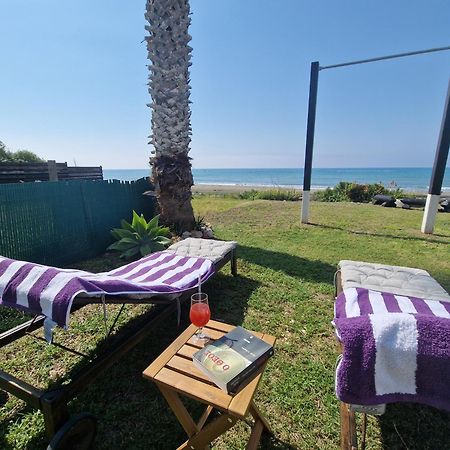 לרנקה Ammos Beachfront Villa Paradise מראה חיצוני תמונה