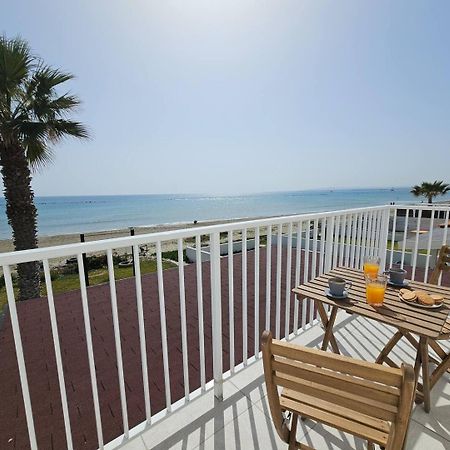 לרנקה Ammos Beachfront Villa Paradise מראה חיצוני תמונה