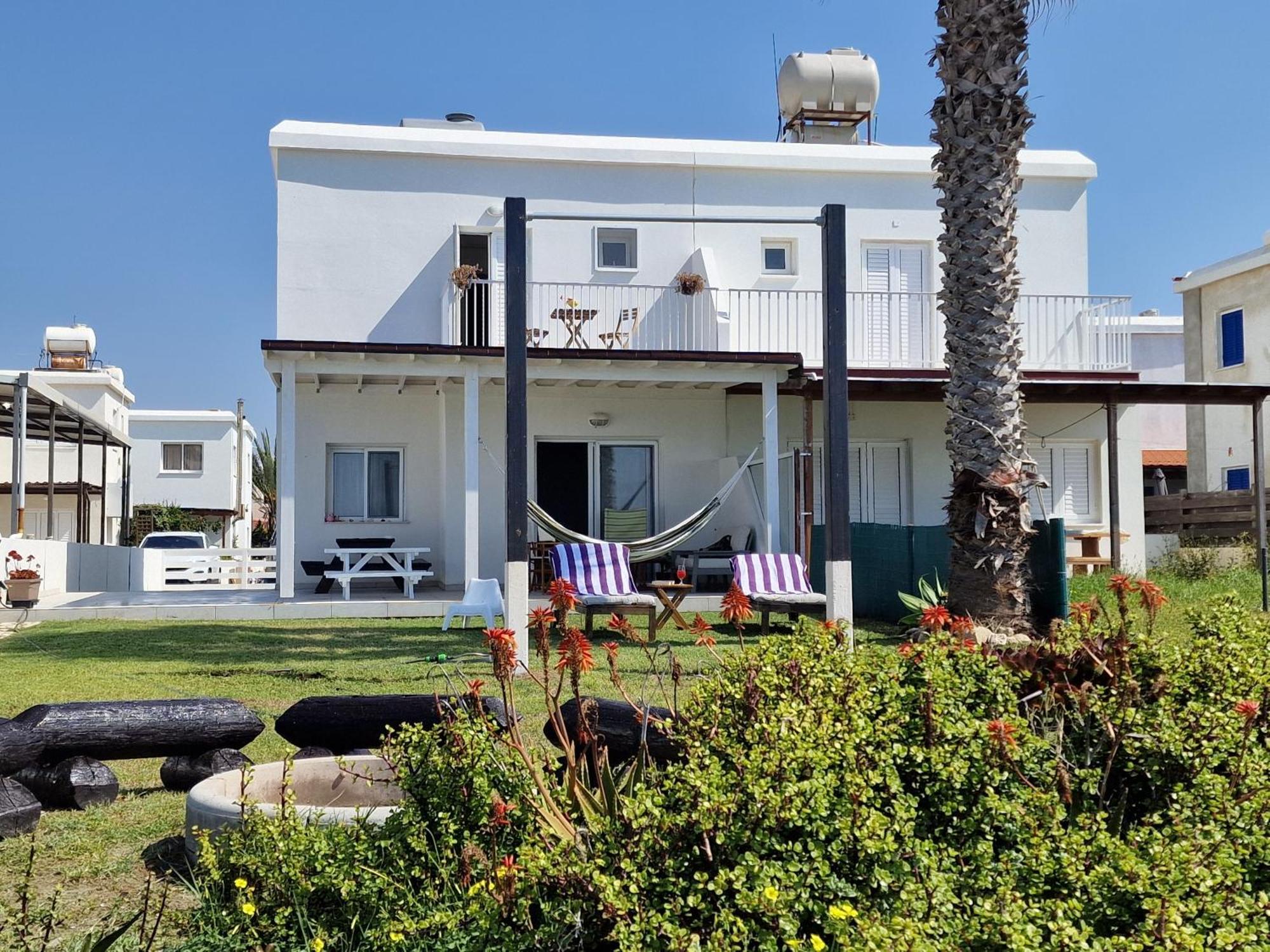 לרנקה Ammos Beachfront Villa Paradise מראה חיצוני תמונה